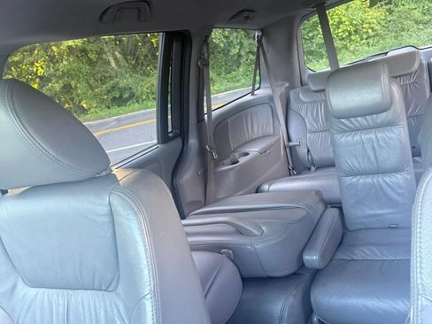 Used 2010 Honda Odyssey EX-L image 24