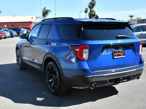 Used 2023 Ford Explorer ST-Line w/ Class IV Trailer Tow Package image 6