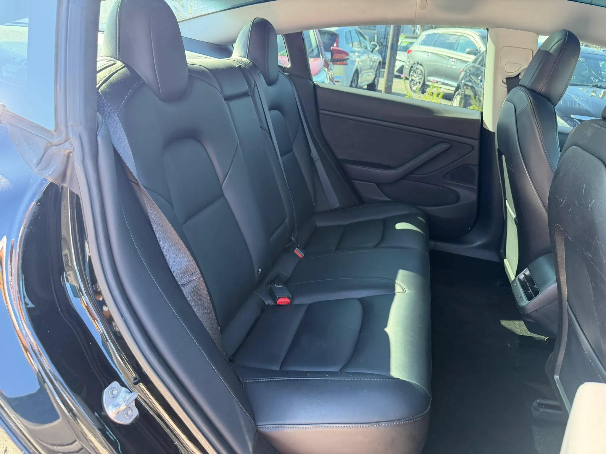 Used 2018 Tesla Model 3 Mid Range RWD image 13