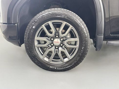 Used 2022 GMC Sierra 1500 AT4 w/ AT4 Premium Package AWD/4WD image 33