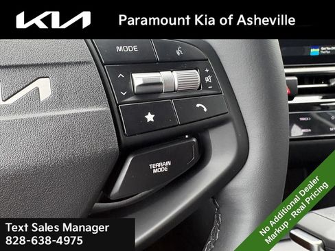 New 2026 Kia Sportage LX AWD/4WD image 13