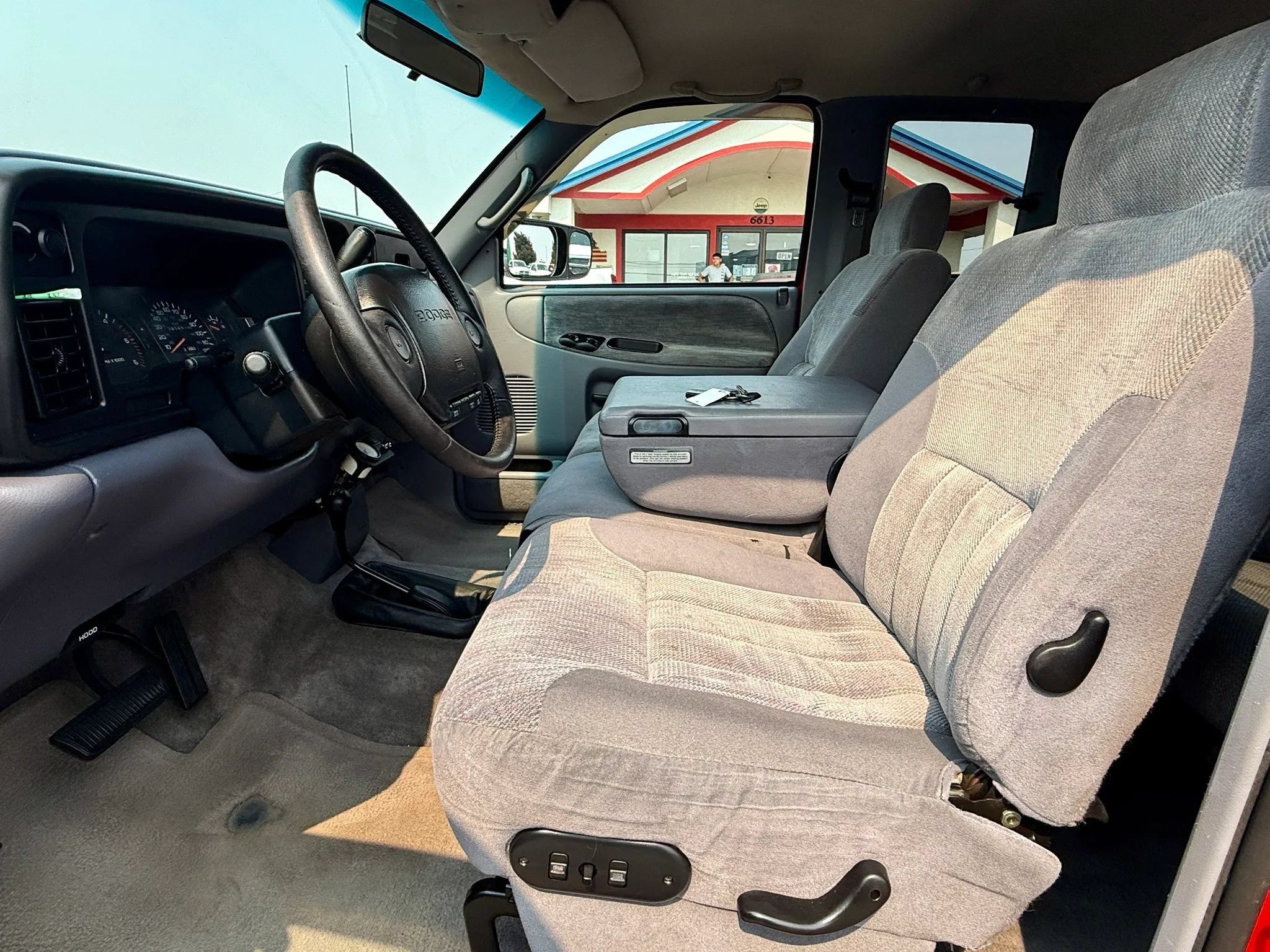 Used 1997 Dodge Ram 2500 Truck 4x4 Club Cab image 9