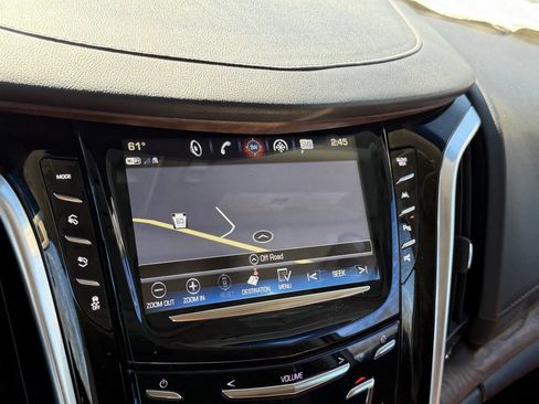Used 2019 Cadillac Escalade ESV Luxury image 33