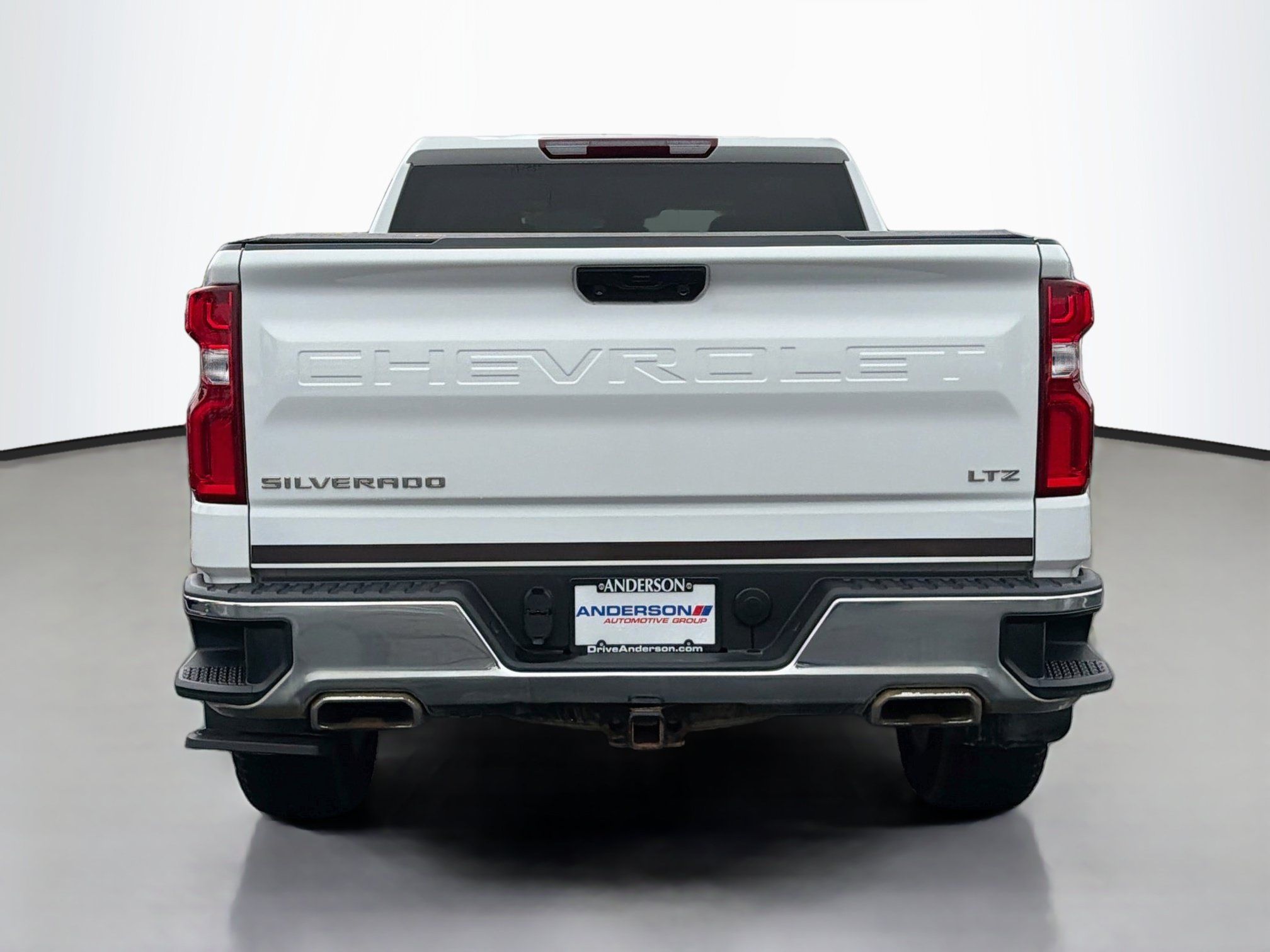 Used 2024 Chevrolet Silverado 1500 LTZ AWD/4WD image 12