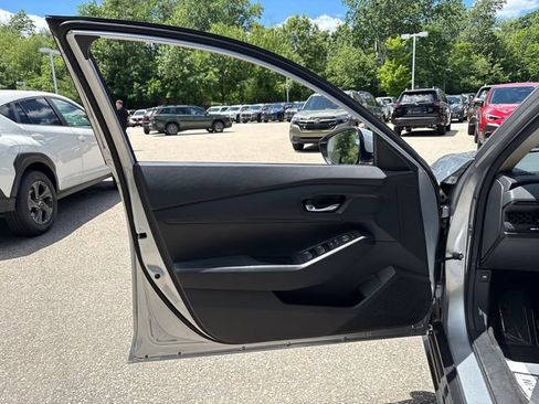 Used 2025 Honda Accord LX image 15