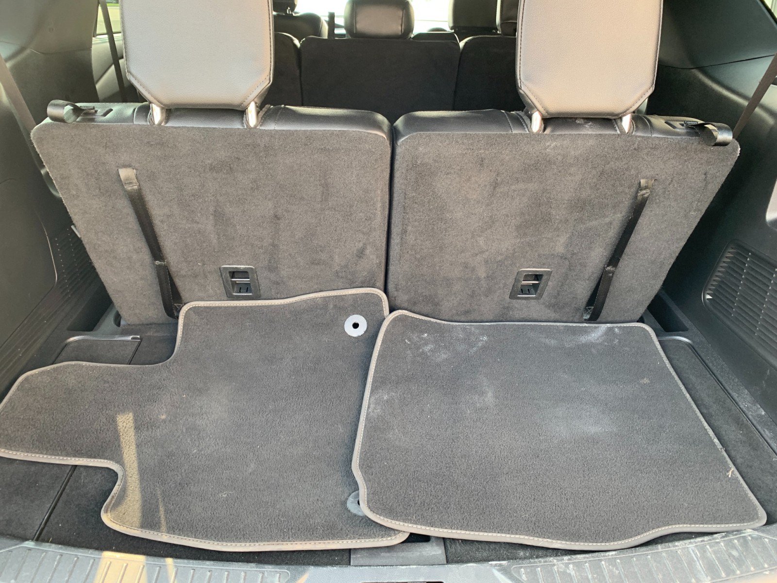 Used 2022 Ford Explorer ST AWD/4WD image 9