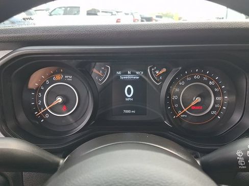 Used 2025 Jeep Wrangler Sport AWD/4WD image 20