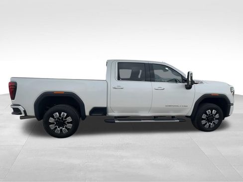 Used 2024 GMC Sierra 2500 Denali w/ Technology Package AWD/4WD image 9