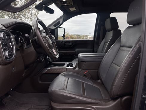 Used 2023 GMC Sierra 2500 Denali w/ Denali Ultimate Package image 24