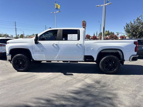 Used 2020 Chevrolet Silverado 2500 LT w/ Advanced Trailering Package AWD/4WD image 8