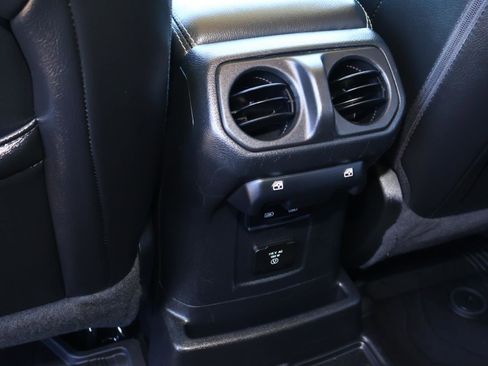 Used 2022 Jeep Wrangler Unlimited Sahara w/ Cold Weather Group image 13