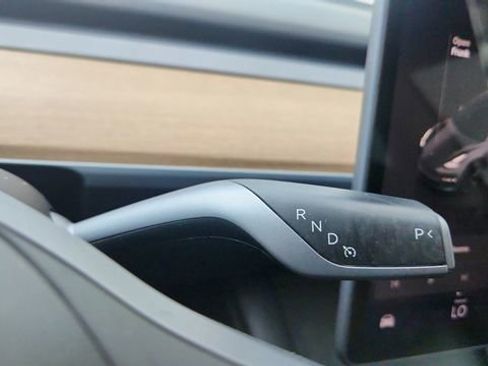 Used 2023 Tesla Model 3 Standard Range image 43