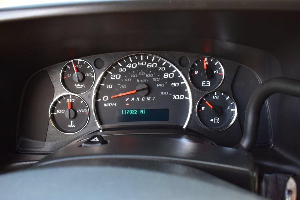 Used 2014 Chevrolet Express 2500 RWD image 31