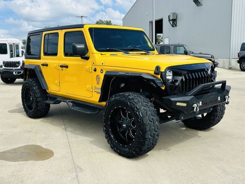 Used 2020 Jeep Wrangler Unlimited Sport S AWD/4WD image 2