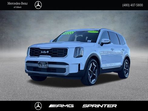 Used 2023 Kia Telluride S FWD image 1