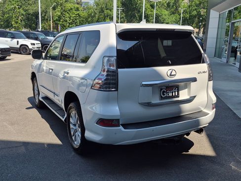 Used 2019 Lexus GX 460 Premium w/ Premium Package AWD/4WD image 5