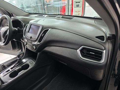 Used 2023 Chevrolet Equinox LT image 33