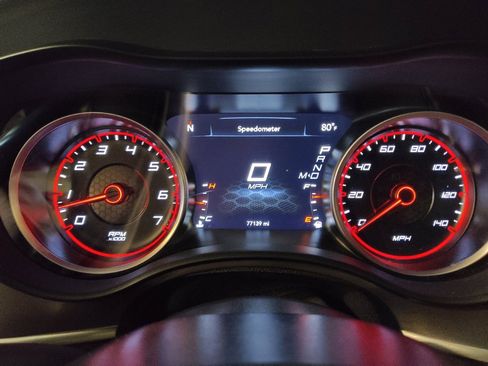 Used 2022 Dodge Charger SXT RWD image 23