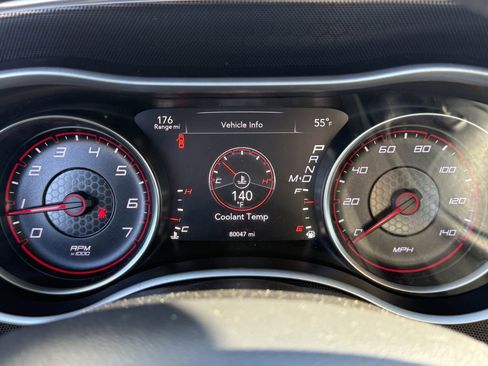 Used 2017 Dodge Charger SXT image 27