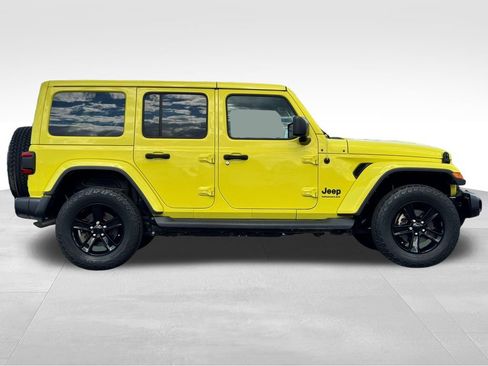 Used 2023 Jeep Wrangler Unlimited Sahara AWD/4WD image 8