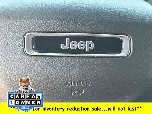 Used 2024 Jeep Grand Cherokee Limited w/ Luxury Tech Group II RWD image 27