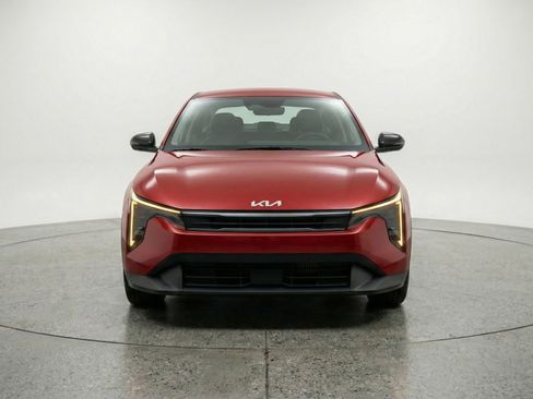 Used 2025 Kia K4 FWD image 2