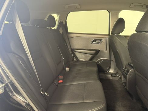 Used 2023 Nissan Rogue S FWD image 13