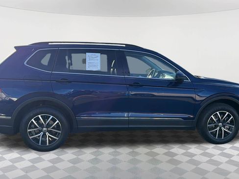 Used 2021 Volkswagen Tiguan SE image 4