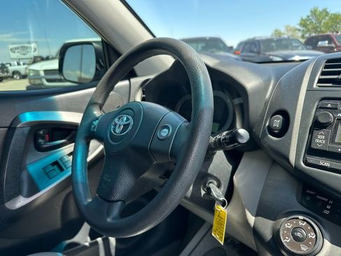 Used 2012 Toyota RAV4 4WD w/ Value Pkg image 18