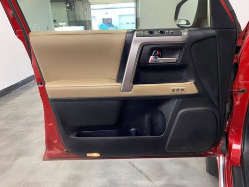 Used 2016 Toyota 4Runner Limited image 43