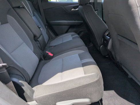 Used 2025 Chevrolet Blazer LT FWD image 29