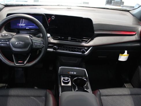 Used 2025 Chevrolet Equinox RS image 7