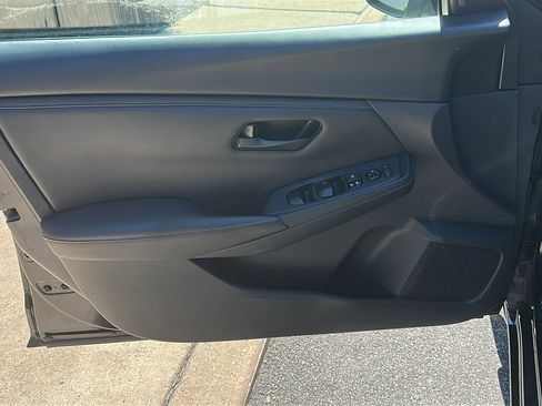 Used 2024 Nissan Sentra S FWD image 12