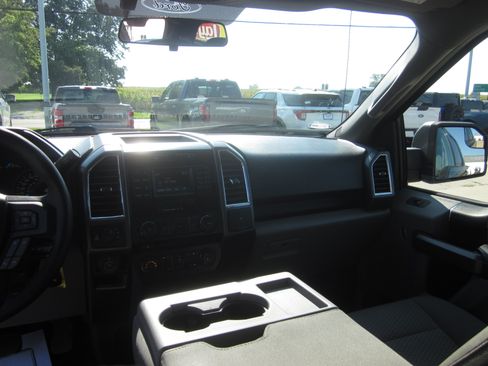 Used 2016 Ford F150 XLT w/ Trailer Tow Package AWD/4WD image 14