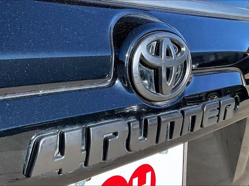 Used 2018 Toyota 4Runner TRD Off-Road Premium image 9