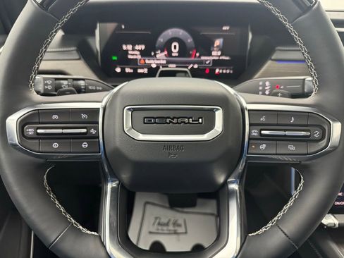 Used 2025 GMC Acadia Denali w/ Super Cruise Package AWD/4WD image 26