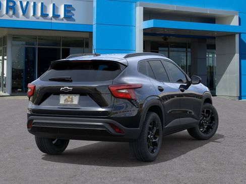 New 2026 Chevrolet Trax LT w/ Driver Confidence Package image 4