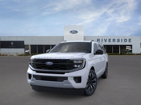 New 2026 Ford Expedition Max Platinum w/ Driver's Package image 2
