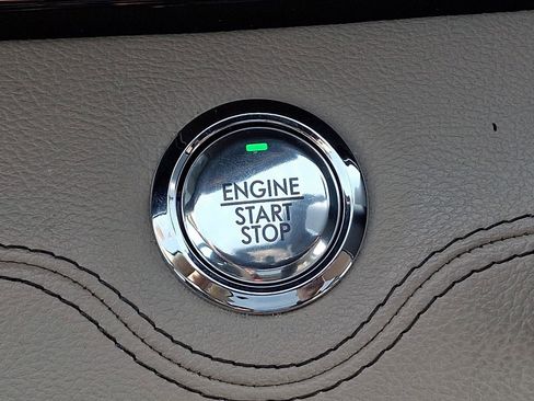 Used 2023 Lincoln Navigator L Reserve image 27