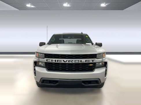 Used 2019 Chevrolet Silverado 1500 Custom w/ Custom Value Package image 5