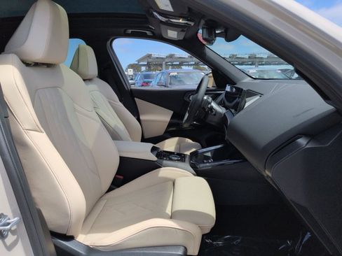 Used 2026 BMW X3 xDrive30i w/ M Sport Package AWD/4WD image 23