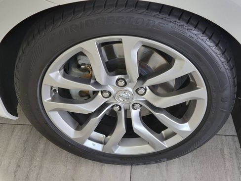 Used 2013 Nissan 370Z Roadster RWD image 10