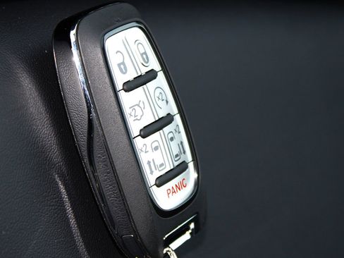 New 2026 Chrysler Voyager LX image 26