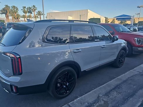 Used 2023 Kia Telluride EX X-Line AWD/4WD image 2