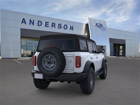 New 2025 Ford Bronco Outer Banks w/ Sasquatch Package image 8