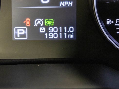 Used 2025 Subaru Outback Limited AWD/4WD image 38