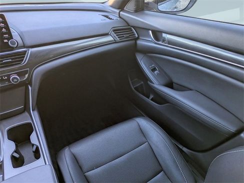 Used 2019 Honda Accord Sport image 17