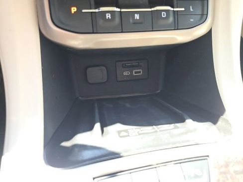 Used 2023 GMC Acadia Denali AWD/4WD image 22