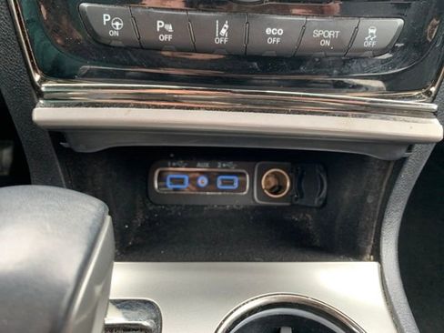 Used 2019 Jeep Grand Cherokee High Altitude AWD/4WD image 27