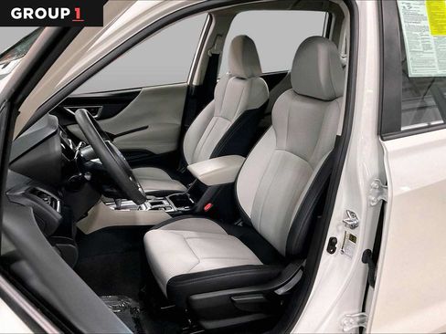Used 2023 Subaru Forester AWD/4WD image 8